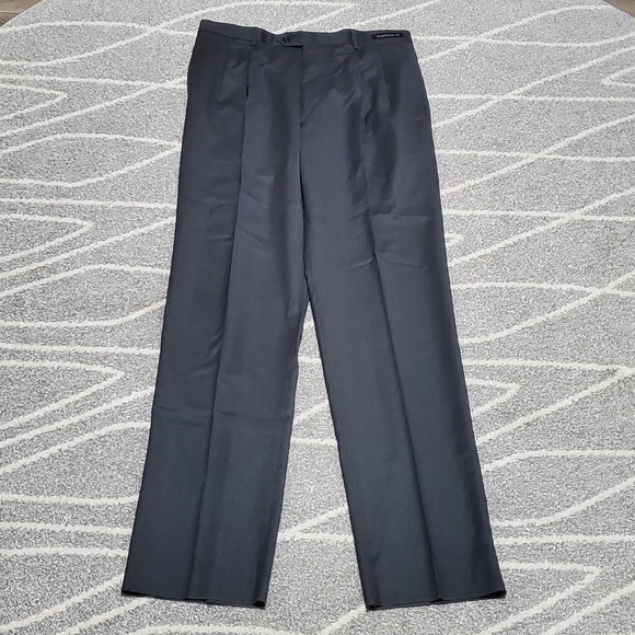 Bank Pants Nwt Josabank Signature Collection